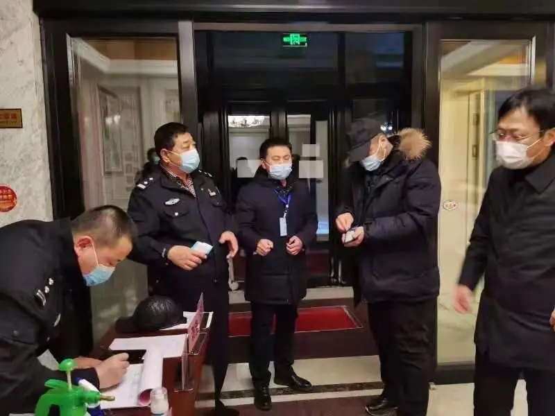 ed_1611537819929486.jpg 775.webp.jpg