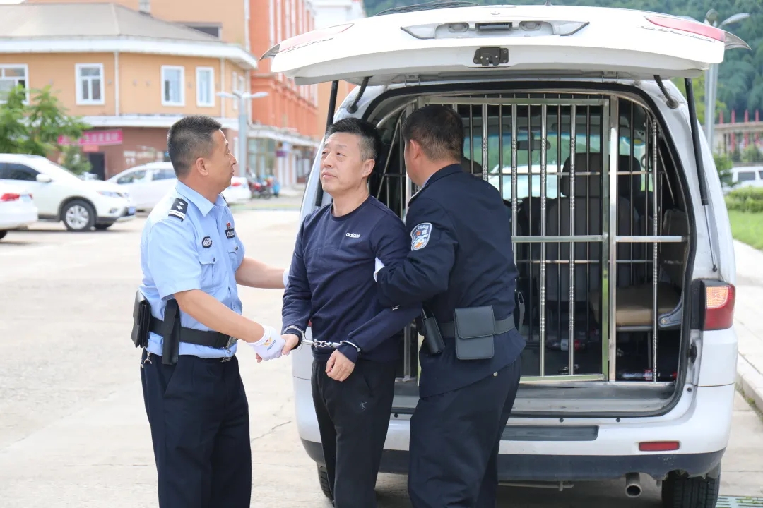 ed_1611564377789934.jpg 991.webp.jpg