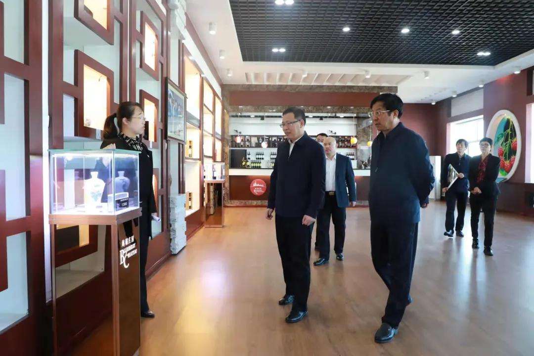 微信图片_20210508杨 企业1.jpg