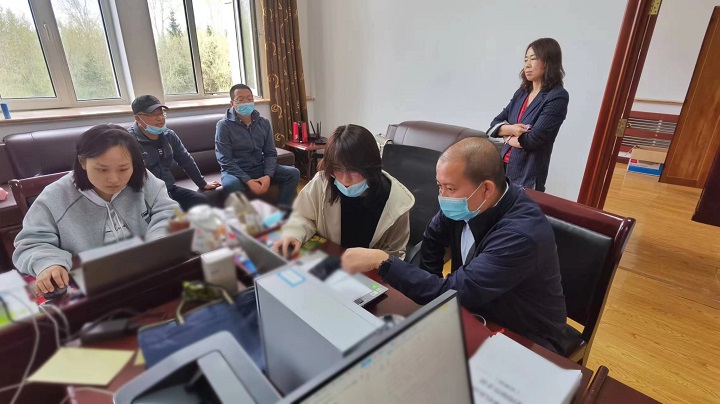 ed_1652753588133514.jpg caa4c8f1c8b3b4b9d32a7b0ba4f5d8a.jpg