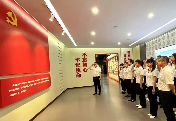 ed_1658457183104463.jpg 疾控参观廉政基地.jpg